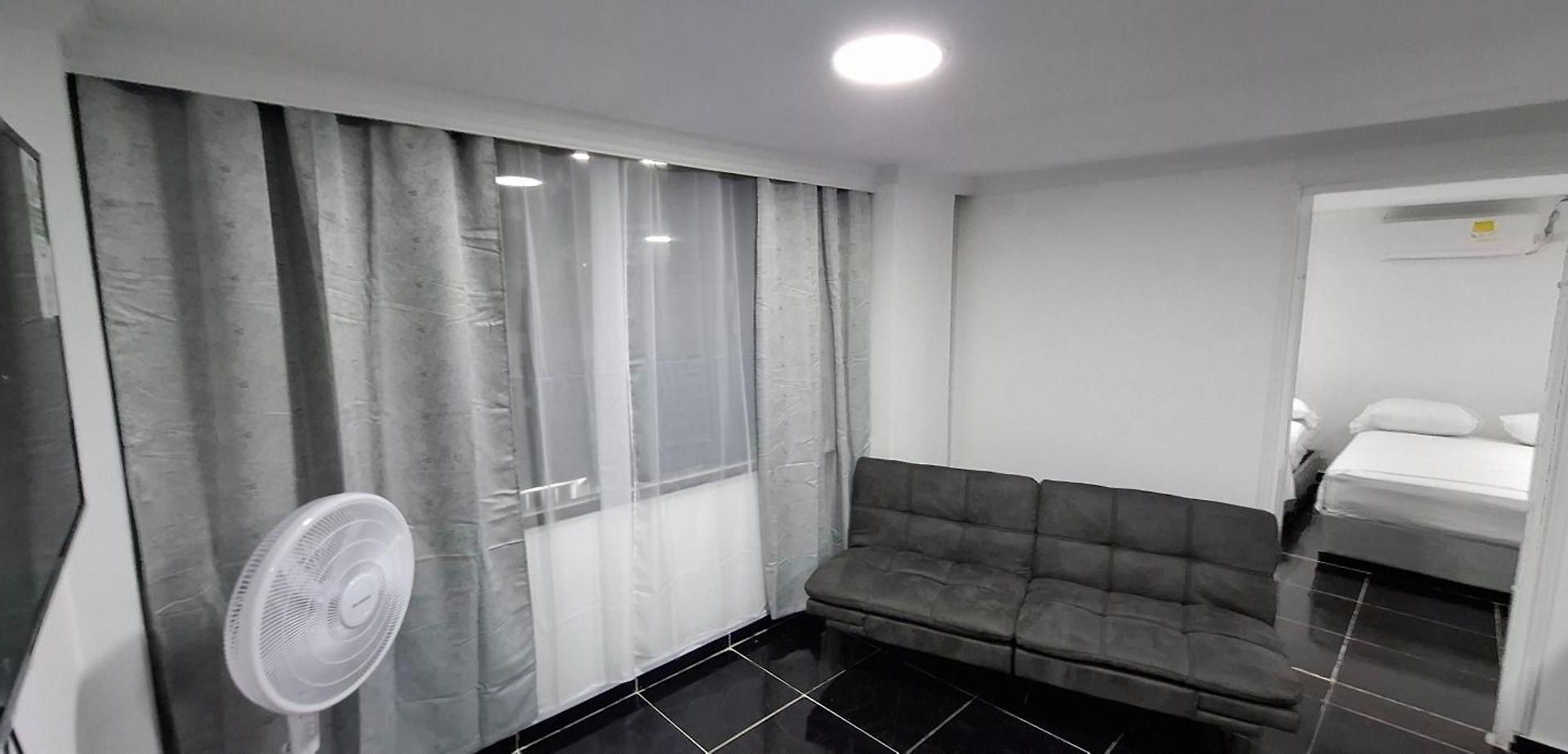 En Bocagrande Muy Cerca Al Mar! Apto 401 Apartamento
