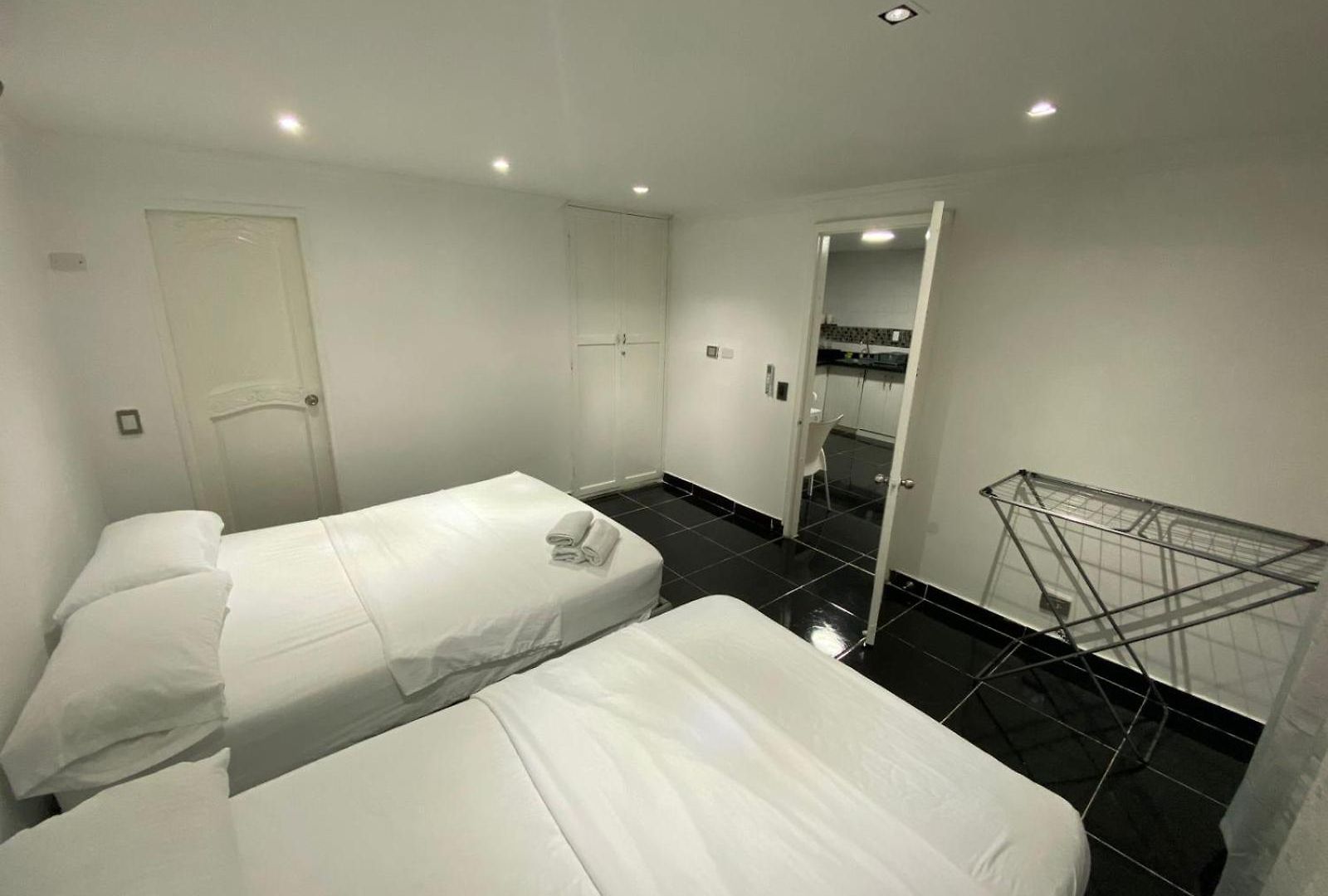 En Bocagrande Muy Cerca Al Mar! Apto 401 Apartamento *