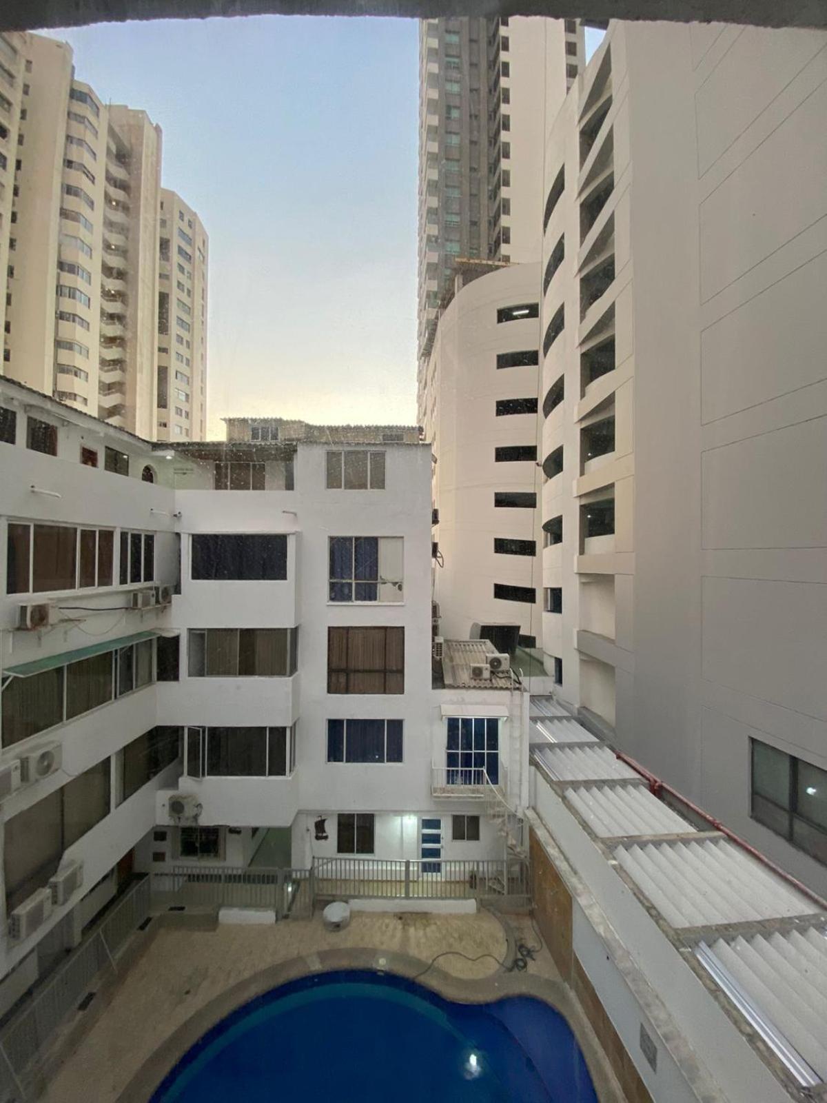 En Bocagrande Muy Cerca Al Mar! Apto 401 Cartagena