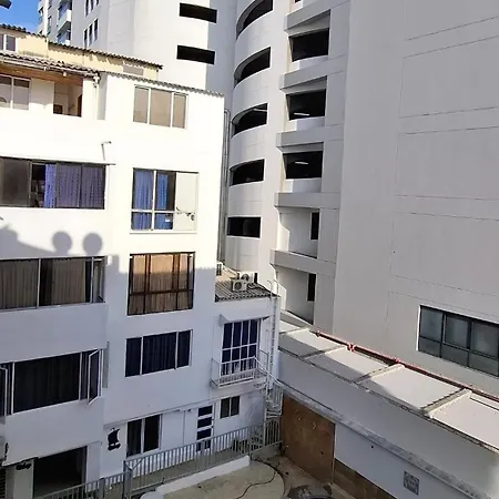 Apartamento En Bocagrande Muy Cerca Al Mar! Apto 401 Cartagena
