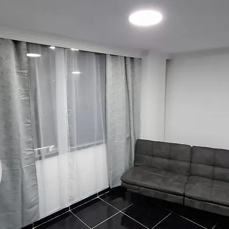 En Bocagrande Muy Cerca Al Mar! Apto 401 Apartamento
